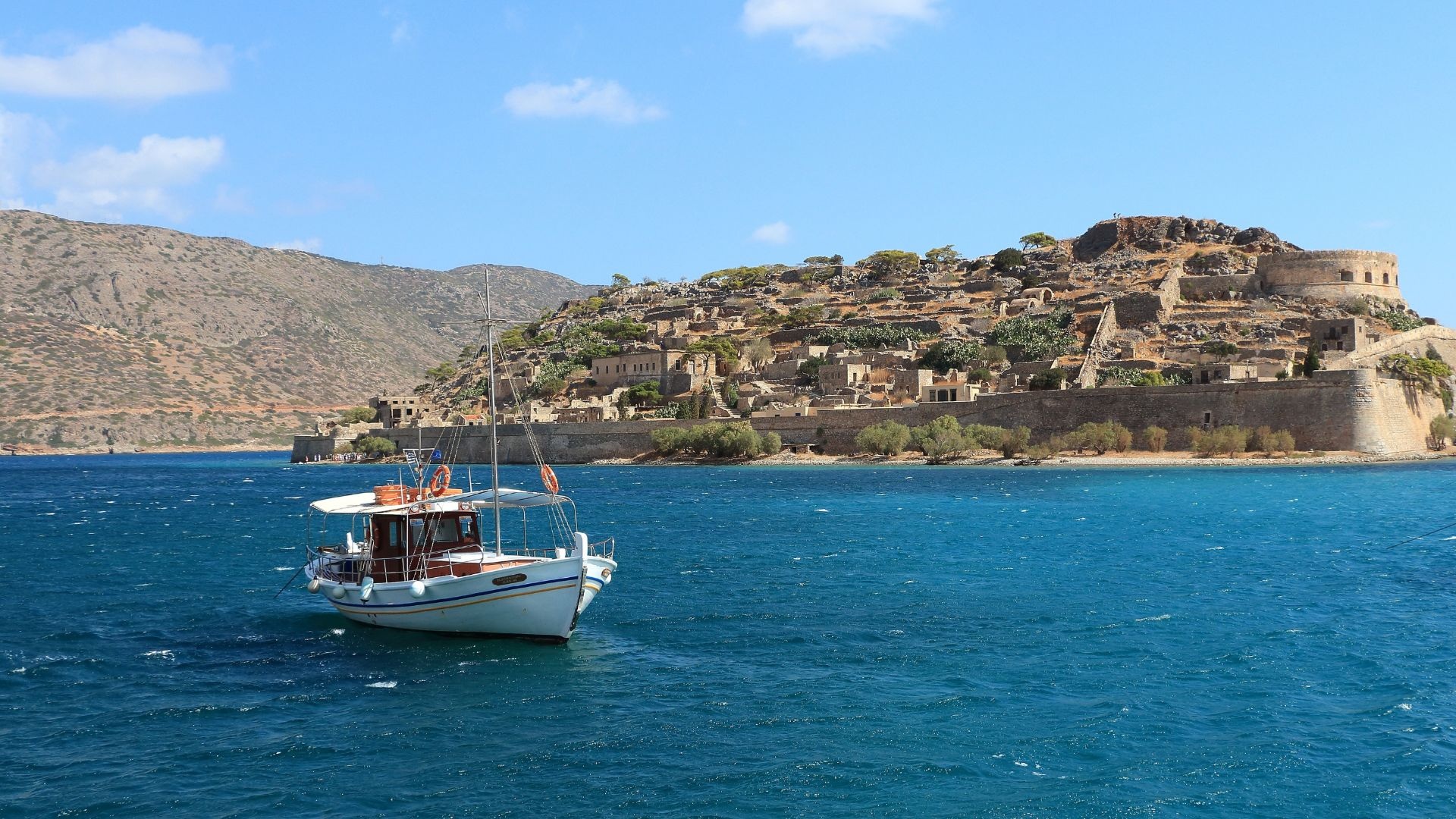 Nautical adventures and boat trips around Crete